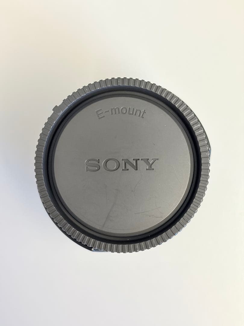 Sony E35mmF1.8、レンズフィルター付き