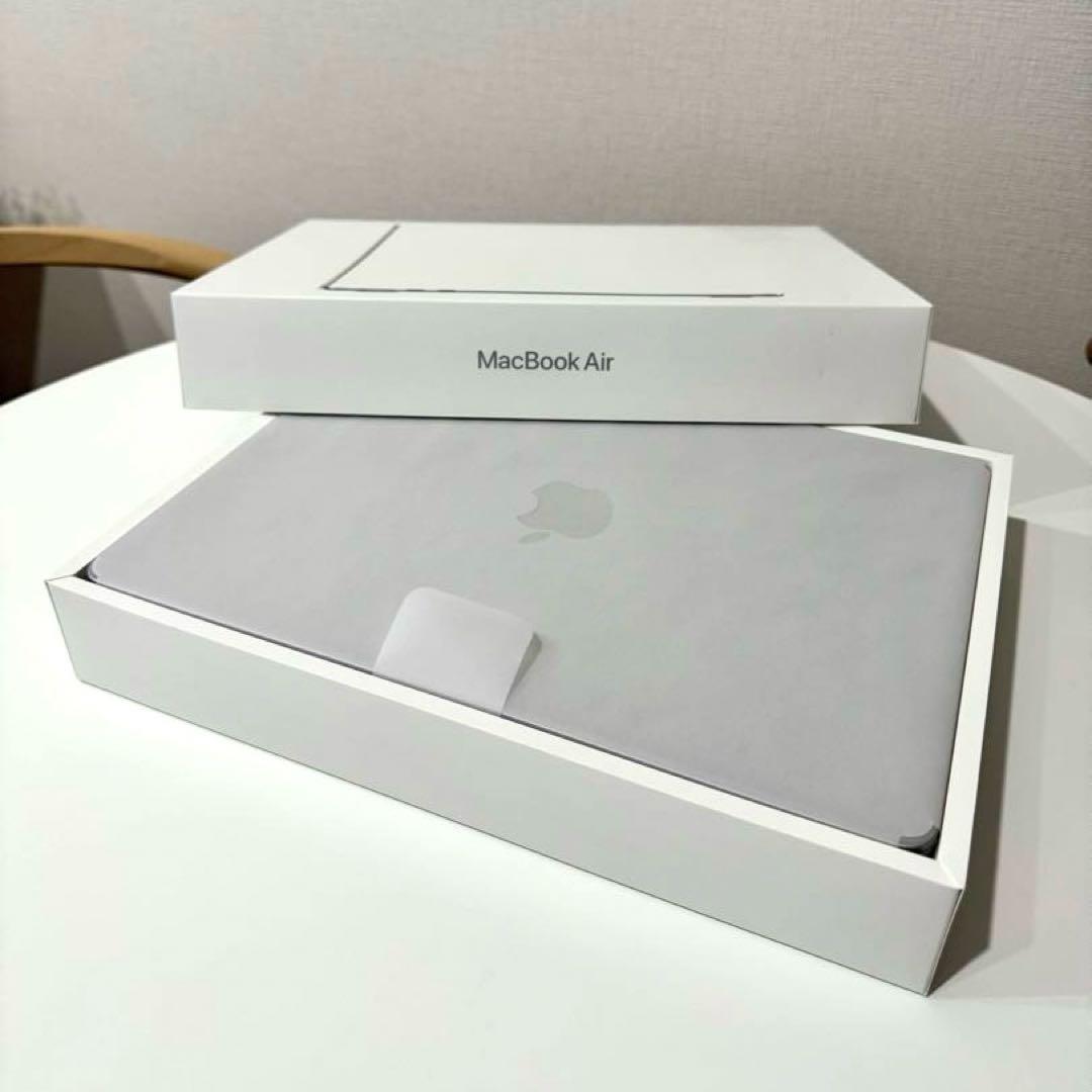 極美品 MacBook Air M3 13インチ 8GB/256GB シルバー