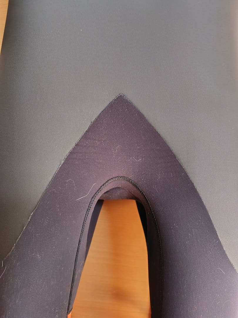 セミドライ キッズウェットスーツ