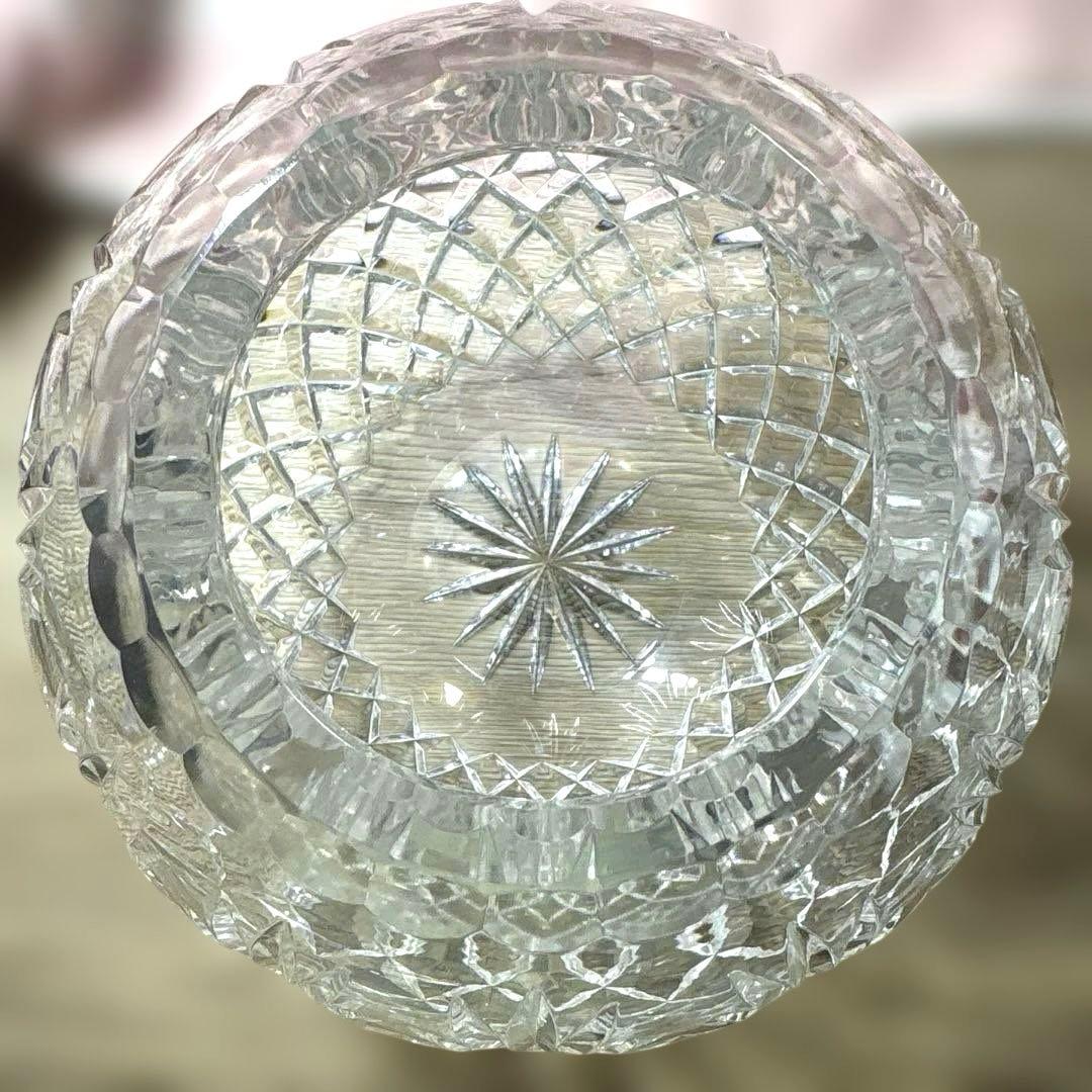 チェコ製 クリスタルガラス 花瓶 重厚 丸型 フラワーベース 高さ17cm