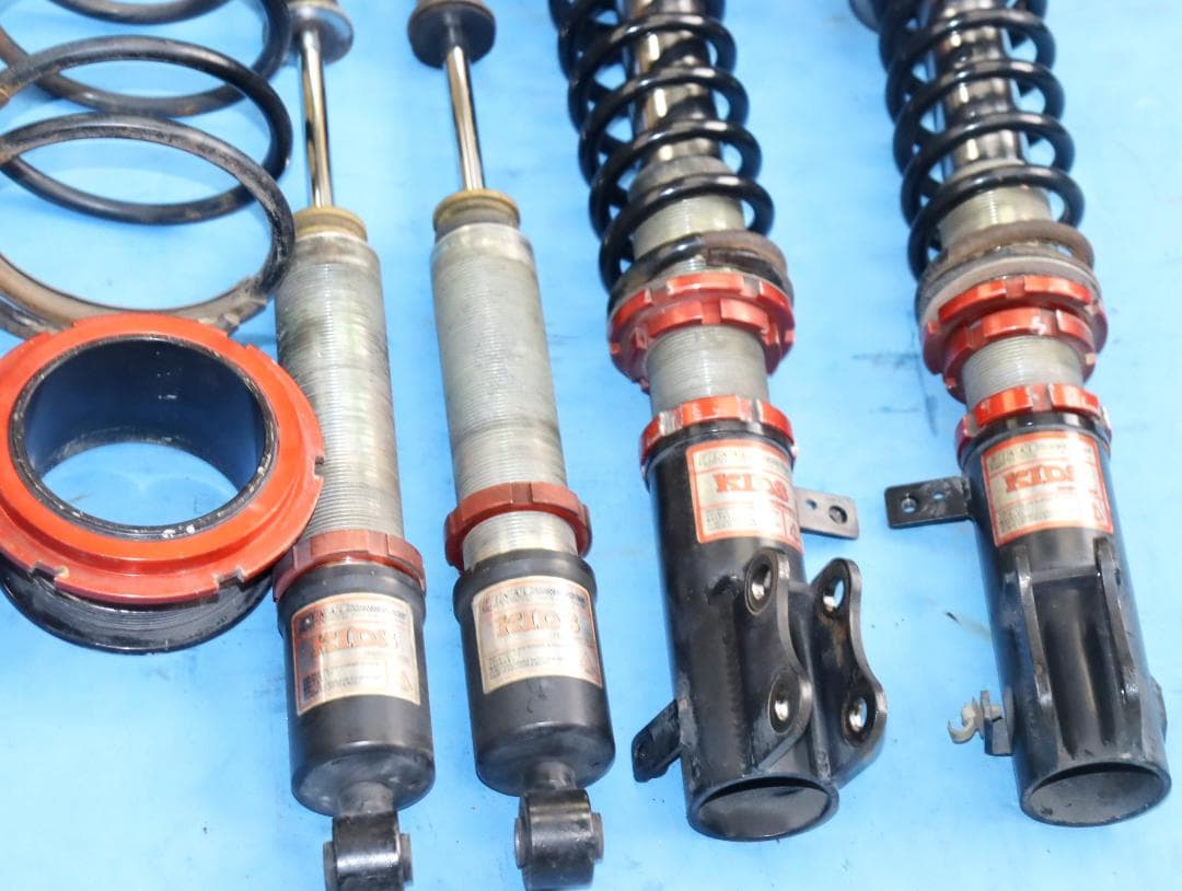 ムーヴ/ラテ/エッセ/ソニカ/タント/ミラジーノ/ミラ/アヴィ　車高調