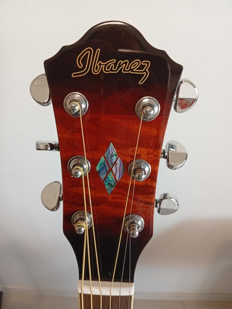 値下！キルテッド・メイプル top Ibanez エレアコ wギタースタンド