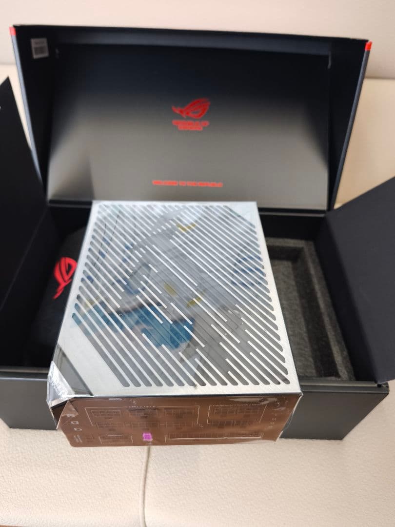 【新品！】ASUS ROG Thor 1000W Titanium III