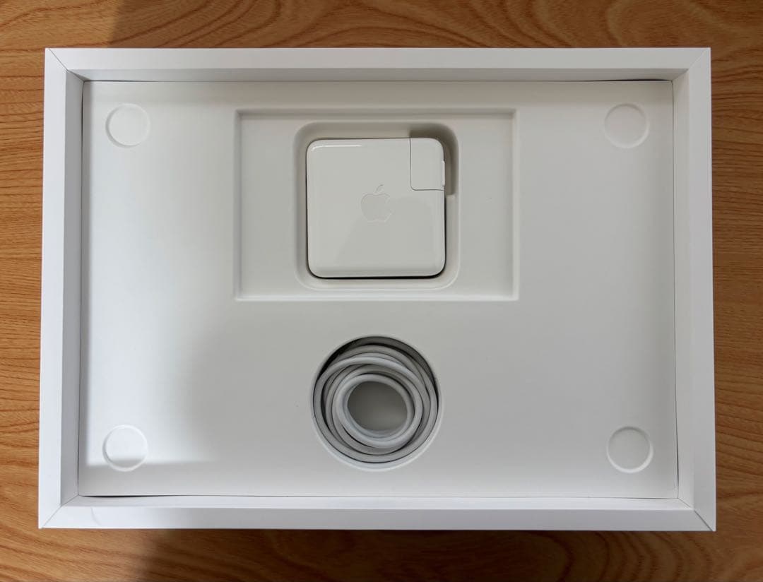 MacBook Pro 13インチ 2020年モデル i5 1TB 16GB