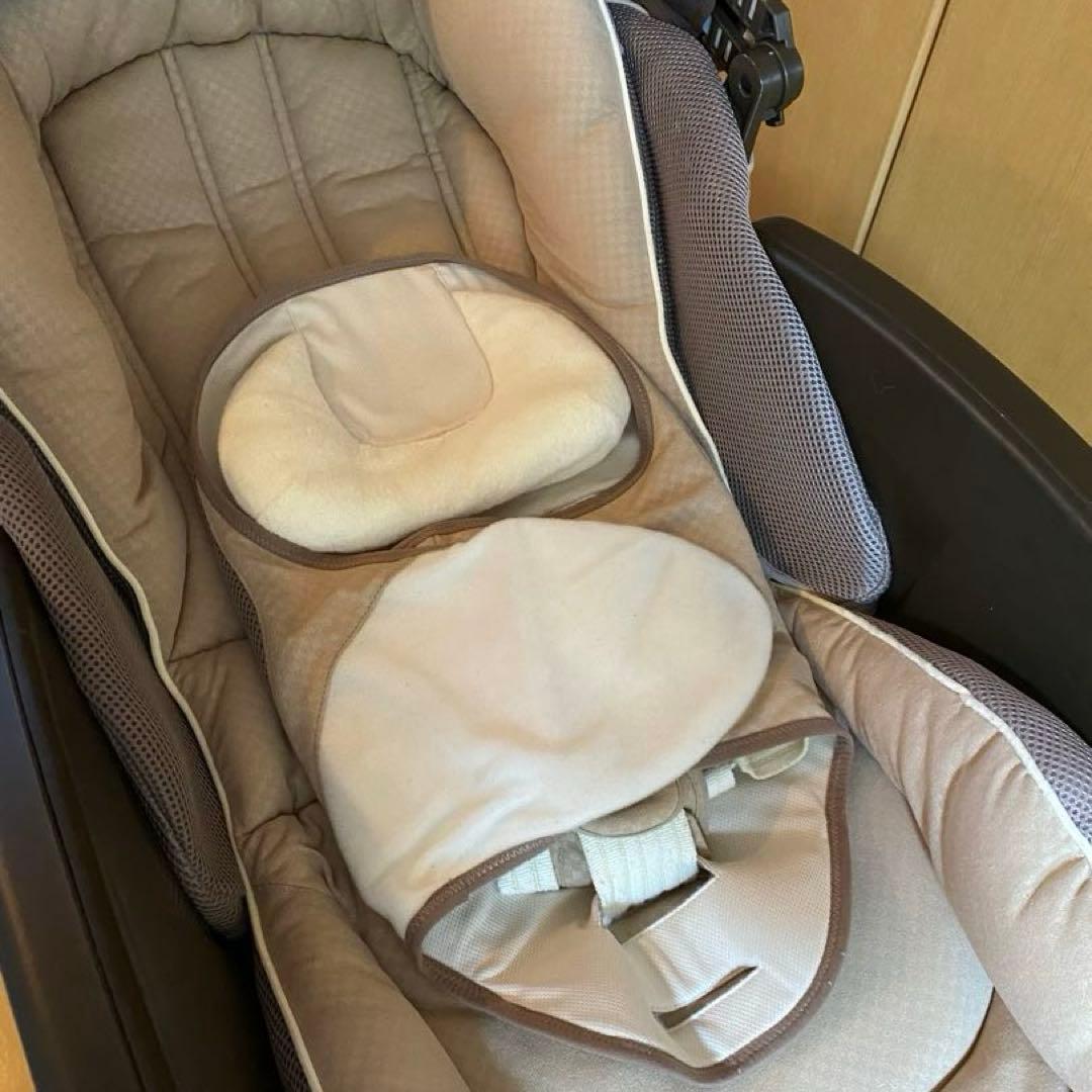 ユラリズム オート プレミアム Aprica 【ブラウン】