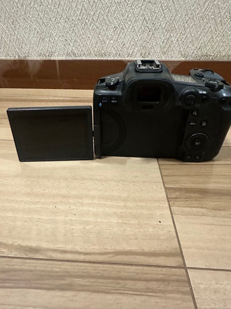 付属品付き ミラーレス一眼カメラCanon EOS R5 ボディー EOS R5
