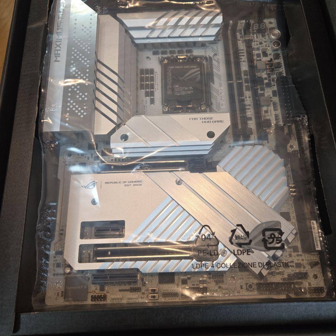 サ*ス様 ROG MAXIMUS Z790 APEX マザーボード