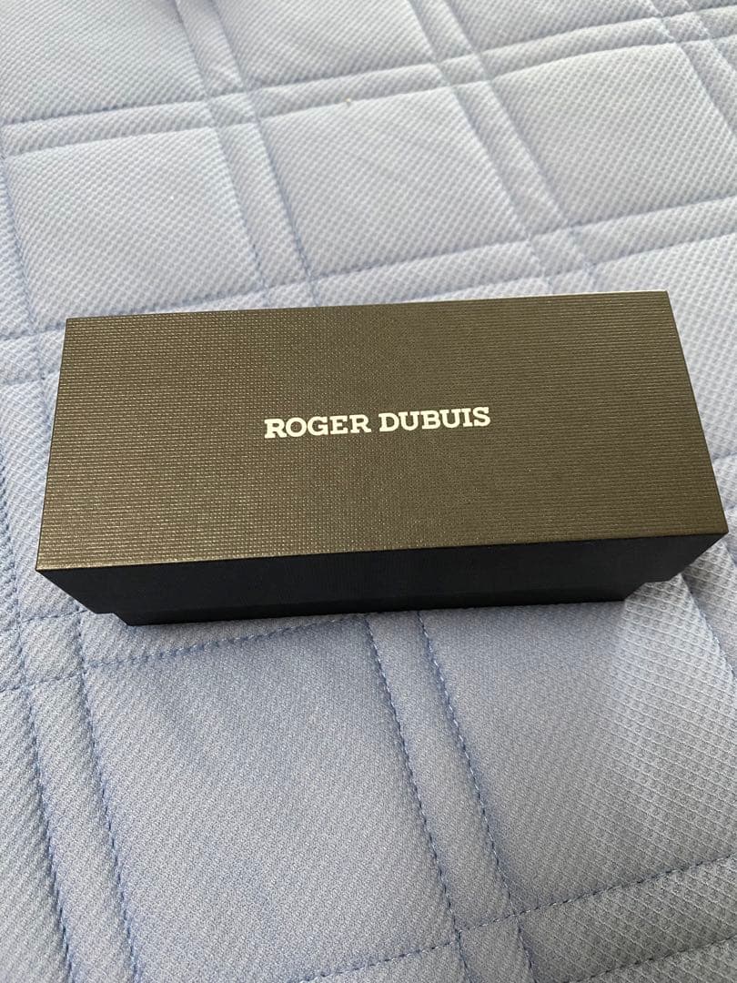 【未使用】ロジェ デュブイ ROGER DUBUIS ワイヤレスイヤホン