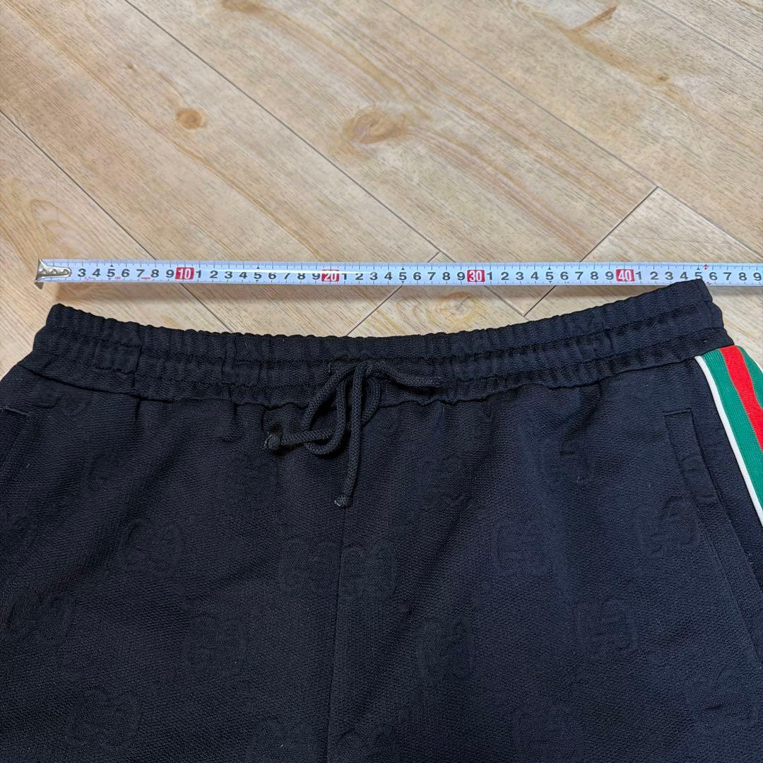 グッチ　黒サイドライン入り　ショートパンツ　メンズ　XXL