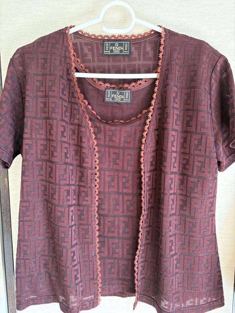 Fendi バーガンディ ロゴ タンクトップ カーディガン セット