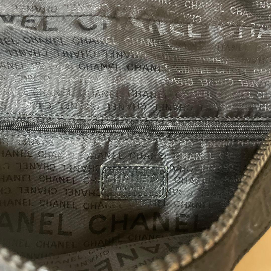 CHANEL ボディバッグ ベージュ・ネイビー
