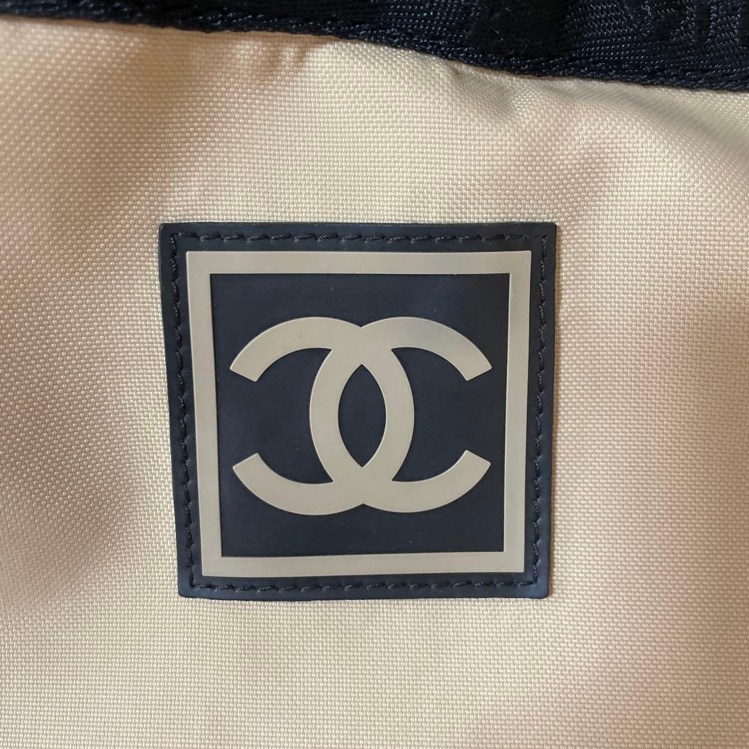 CHANEL ボディバッグ ベージュ・ネイビー