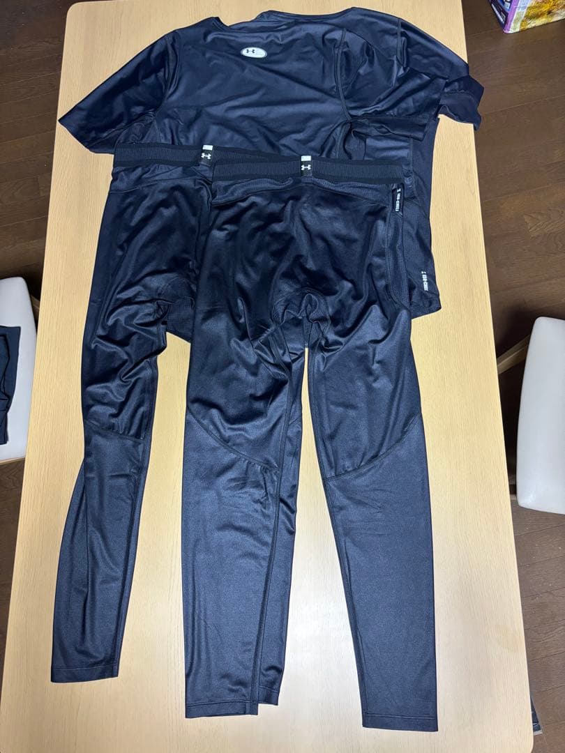 アンダーアーマー アイソチル コンプレッション 上下 XL 2セット