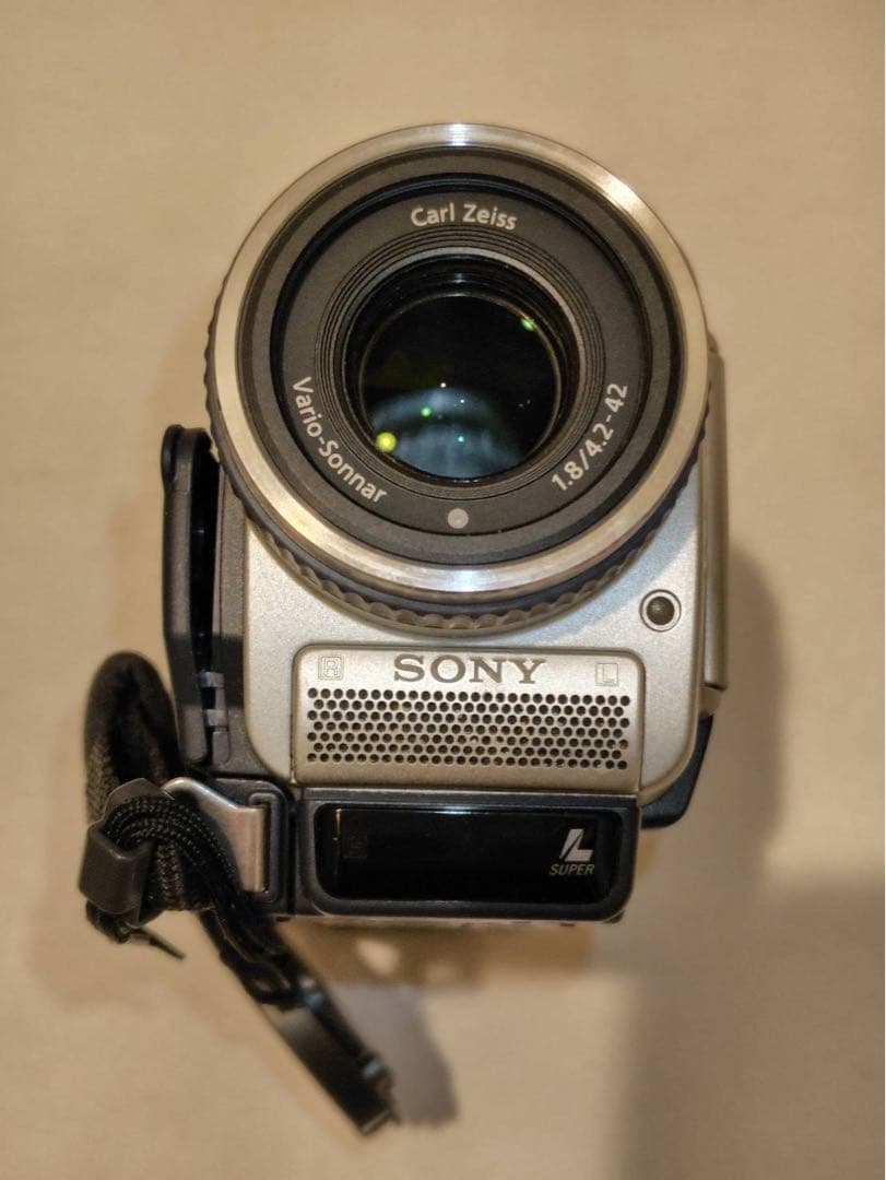 ビデオカメラ SONY DCR-TRV30