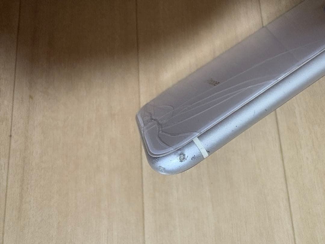 iPhone XR ホワイト 64GB 画面きれい