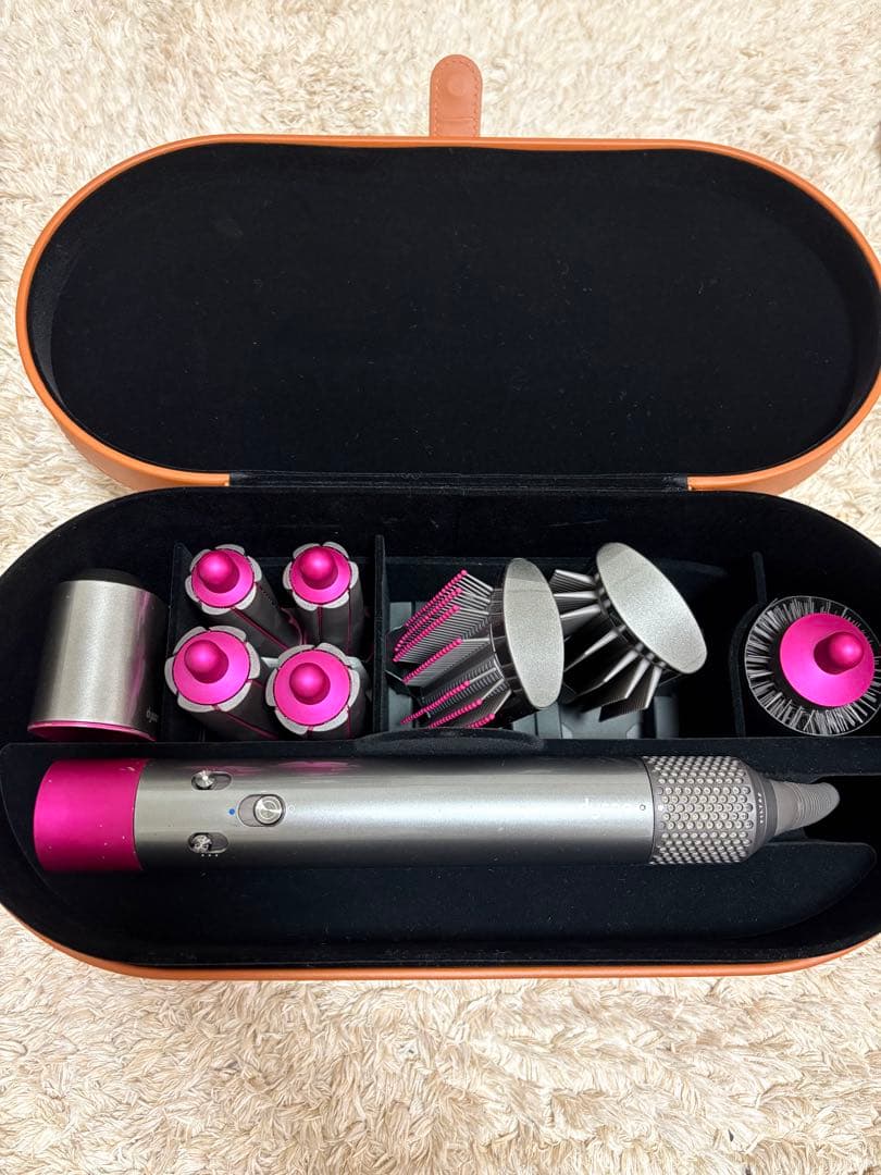 Dyson ヘアドライヤー エアラップ　レザーケース付き