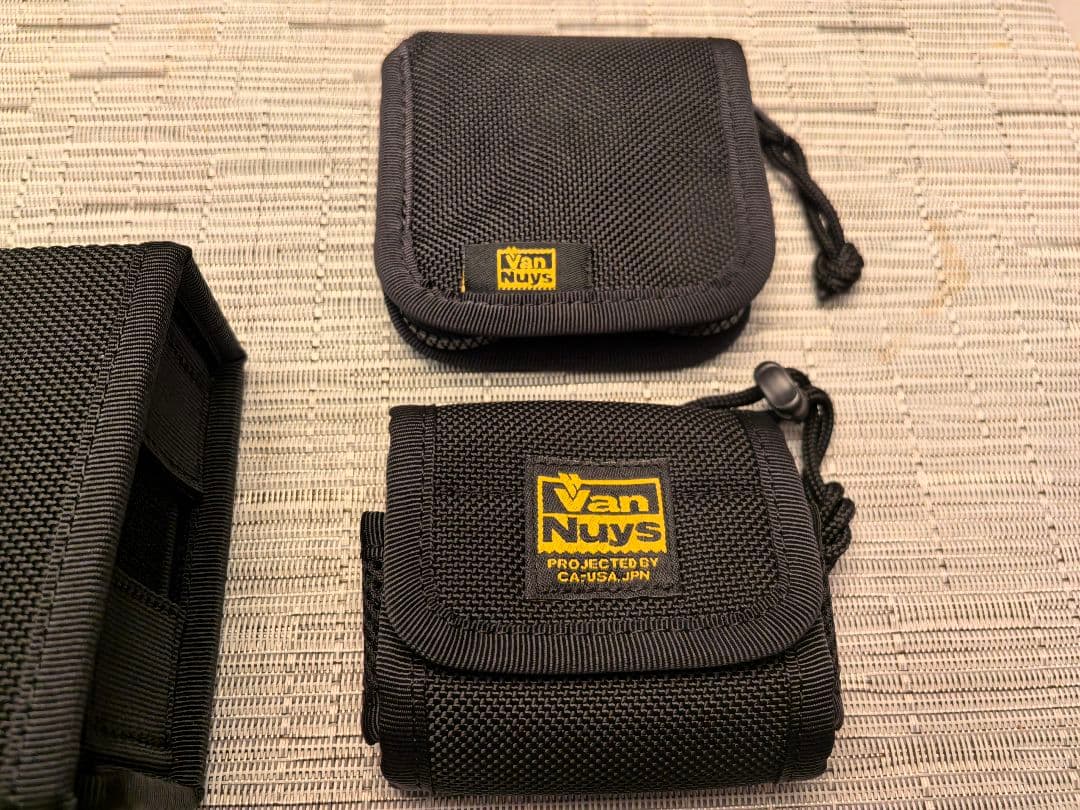 バンナイズ　多種サイズのイヤフォンケース　6点セット売り