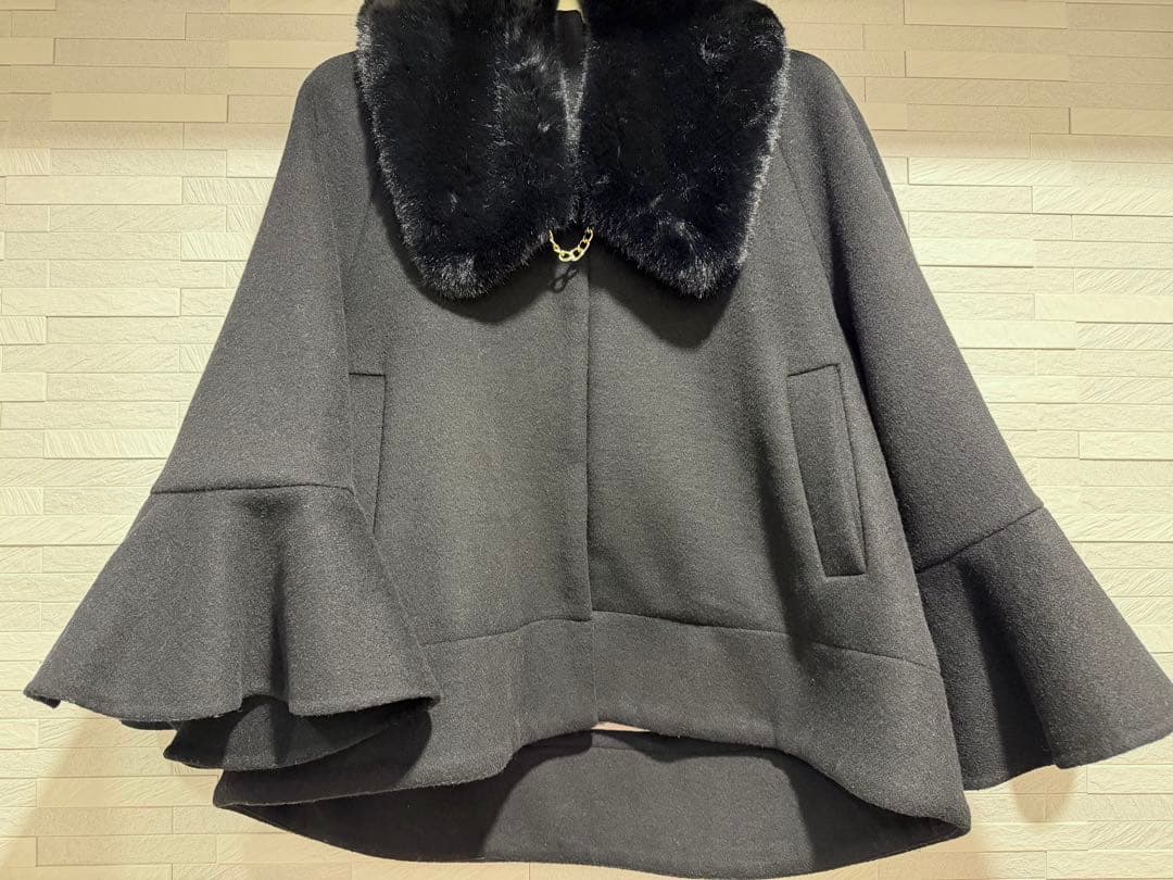 ジャケット・アウター Convertible Faux Fur Tippet Coat