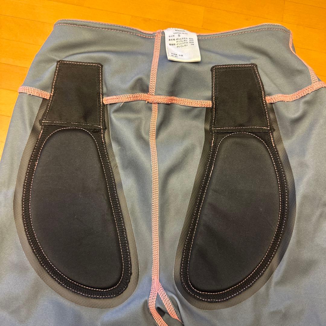 TMGシックスパッドヒップフィット　sサイズ