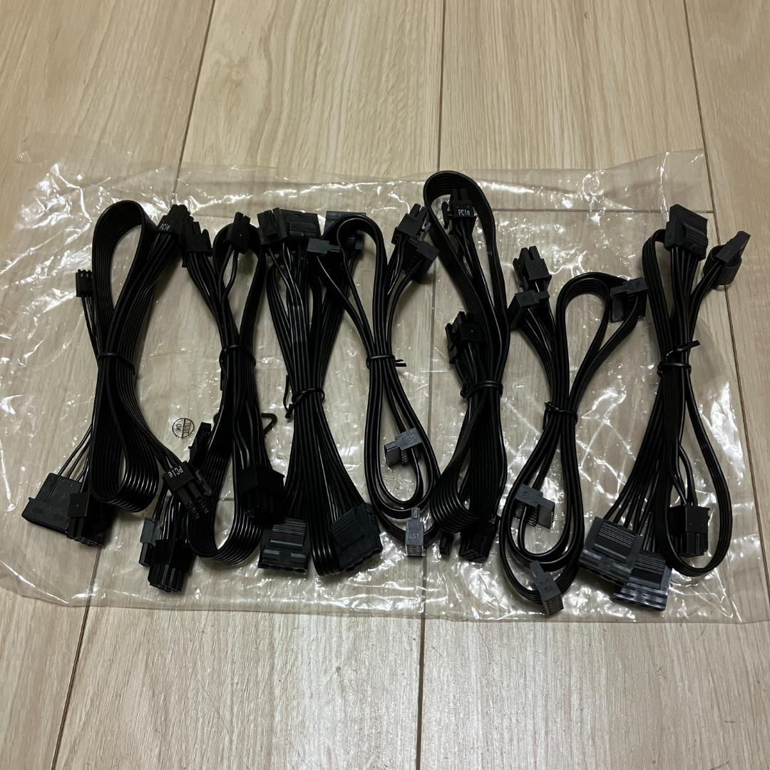 Thermaltake 80PLUS PLATINUM 1200W電源・オマケ付