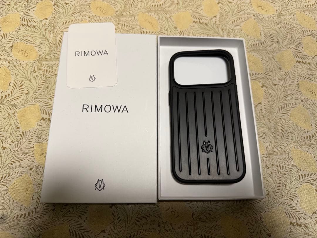 リモワ RIMOWA 美品 iPhoneケース iPhone17Pro