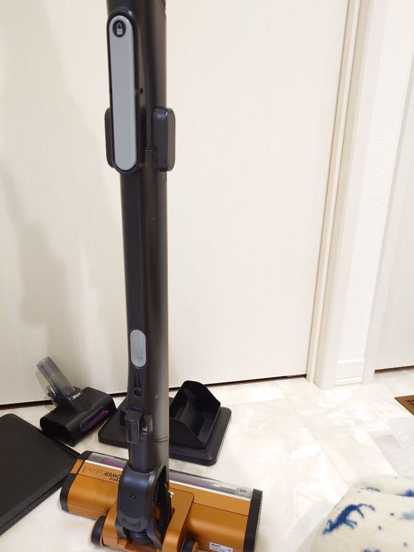 シャーク コードレススティッククリーナー CS651 シャーク上位モデル　美品