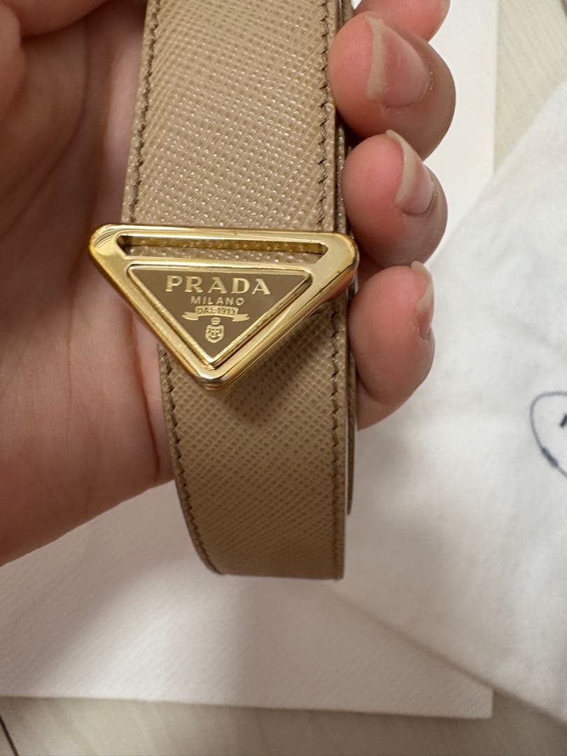 魔男の宅急便ページ PRADA サフィアーノレザー ベルト