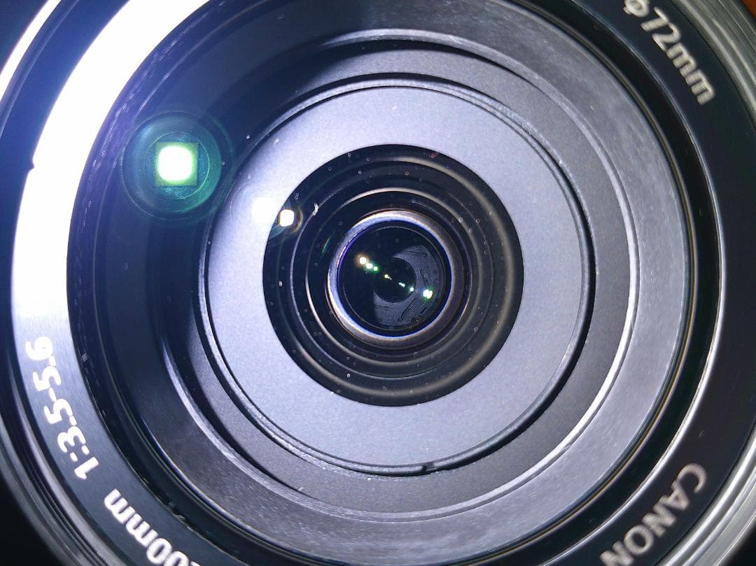 Canon EF-S 18-200mm IS レンズ