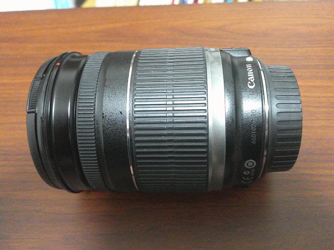 Canon EF-S 18-200mm IS レンズ