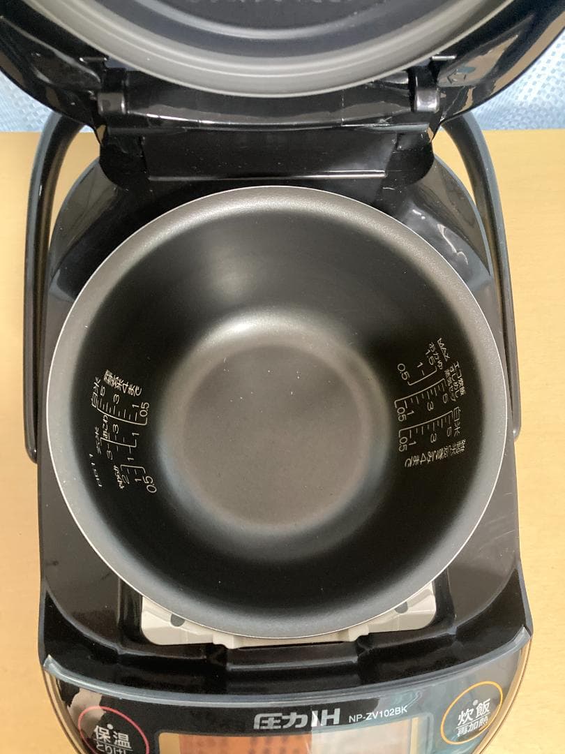 ★2021年製★ 象印　NP-ZV102BK　　圧力IH炊飯ジャー5.5合炊き