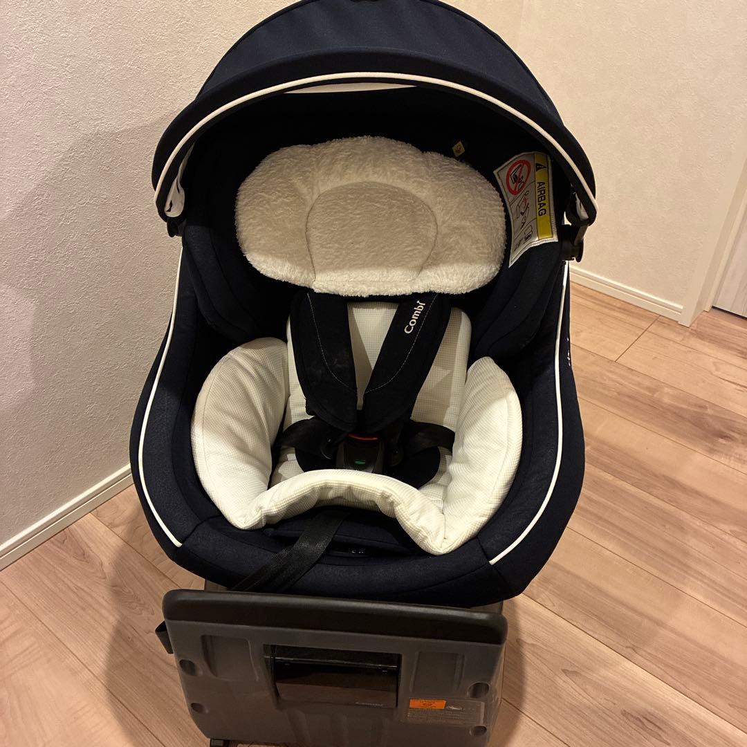 コンビ チャイルドシート　ISOFIX