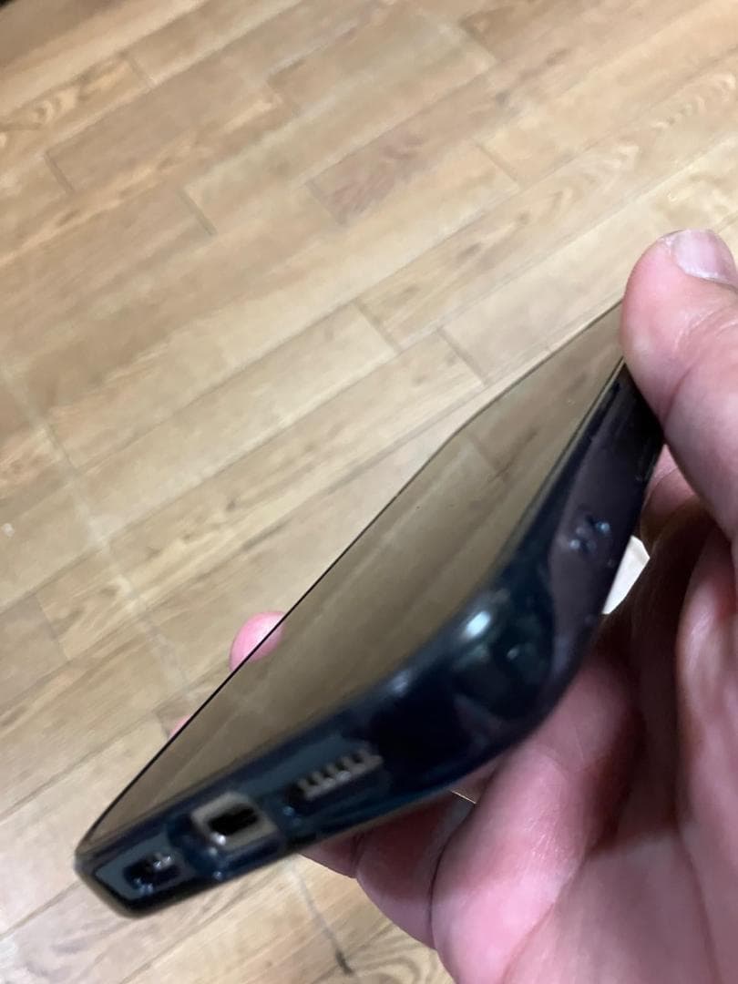 Spigen 【カメラコントロールカバー付き】iPhone 16 ケース Mam