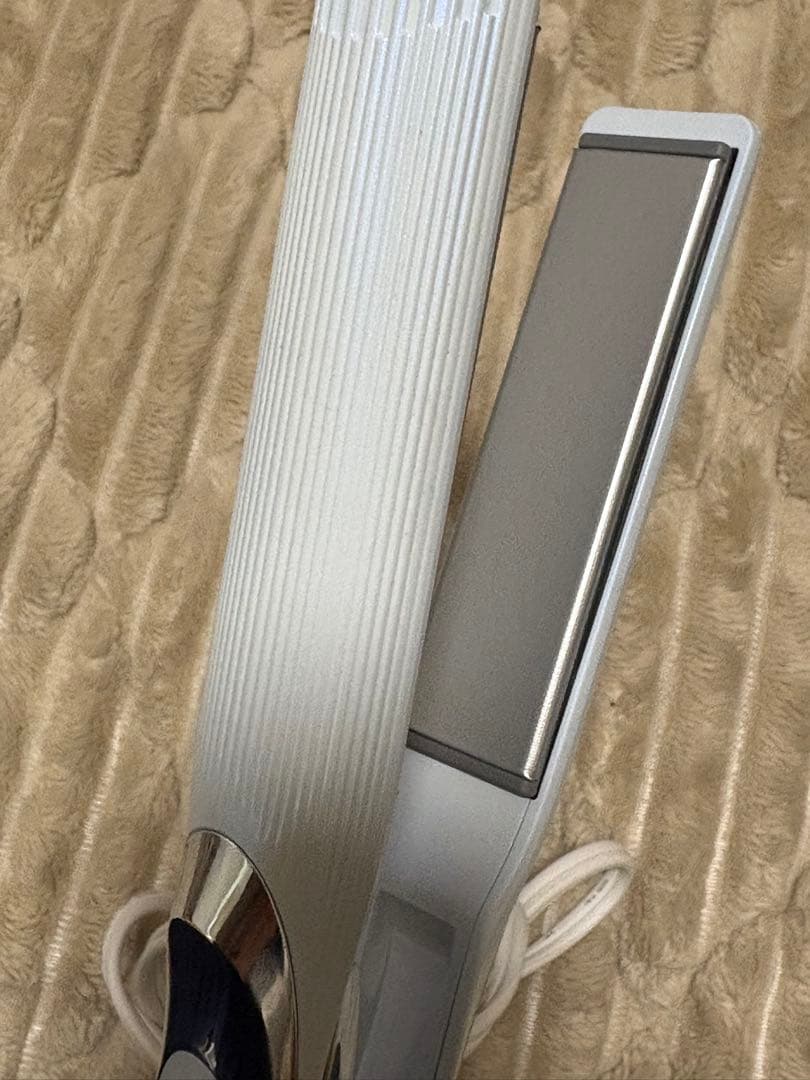 リファ ストレートヘアアイロン ホワイト