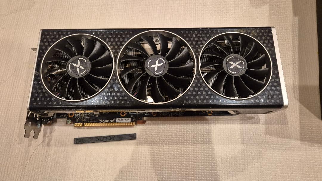 XFX AMD RADEON RX6700XT 中古