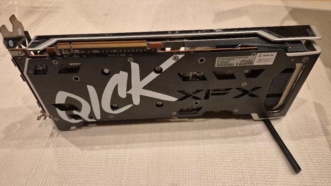 XFX AMD RADEON RX6700XT 中古