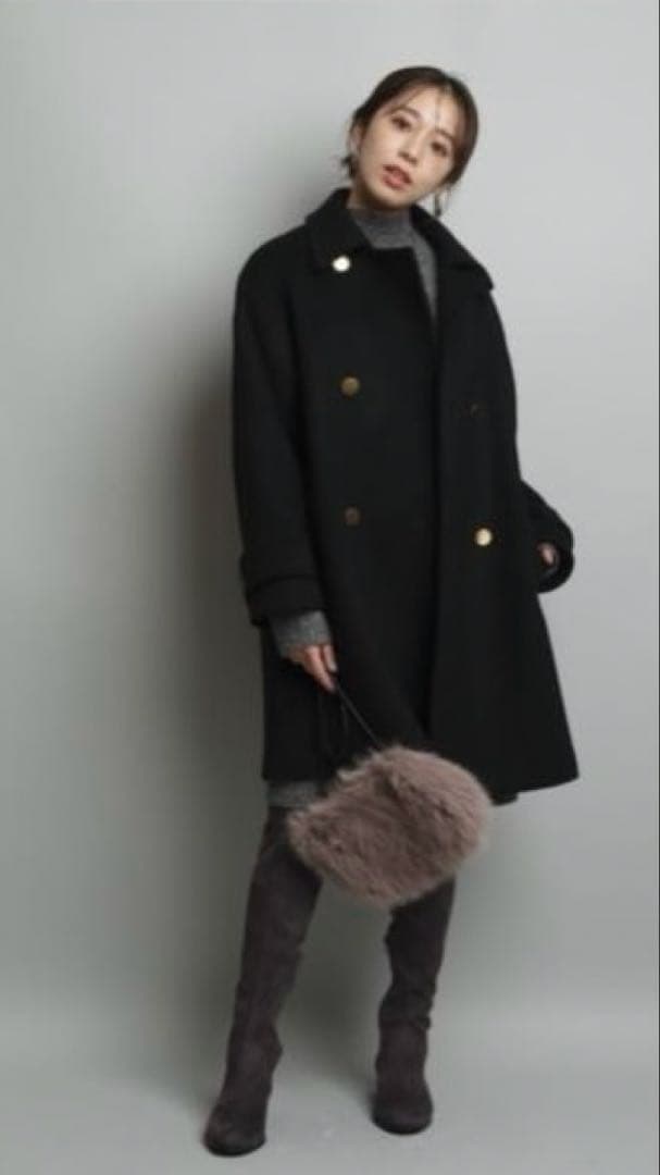 美品JUSGLITTY スタンダードPコート　黒