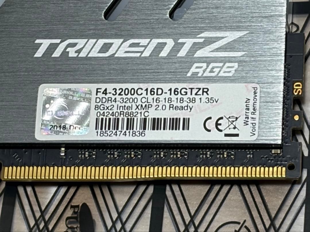 G.Skill Trident Z RGB DDR4 16GB (8G×2枚)