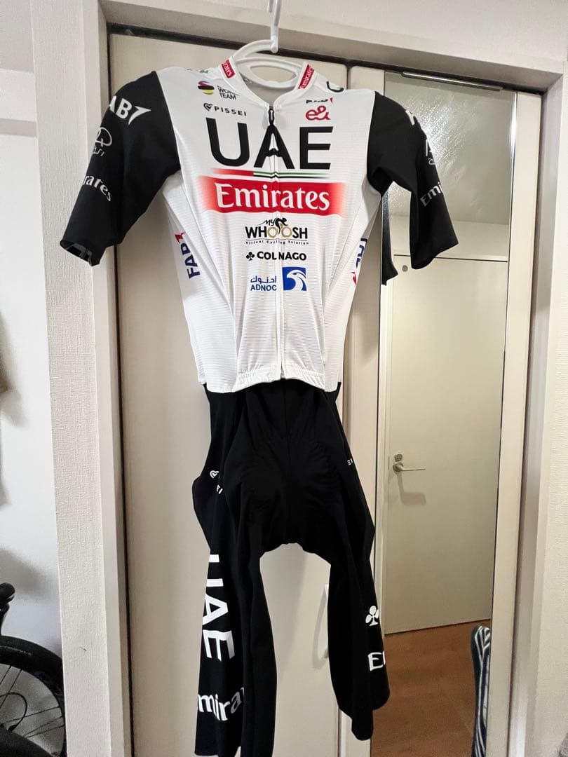 選手支給品 UAEチームエミレーツ ロードスーツ プロチーム コルナゴ