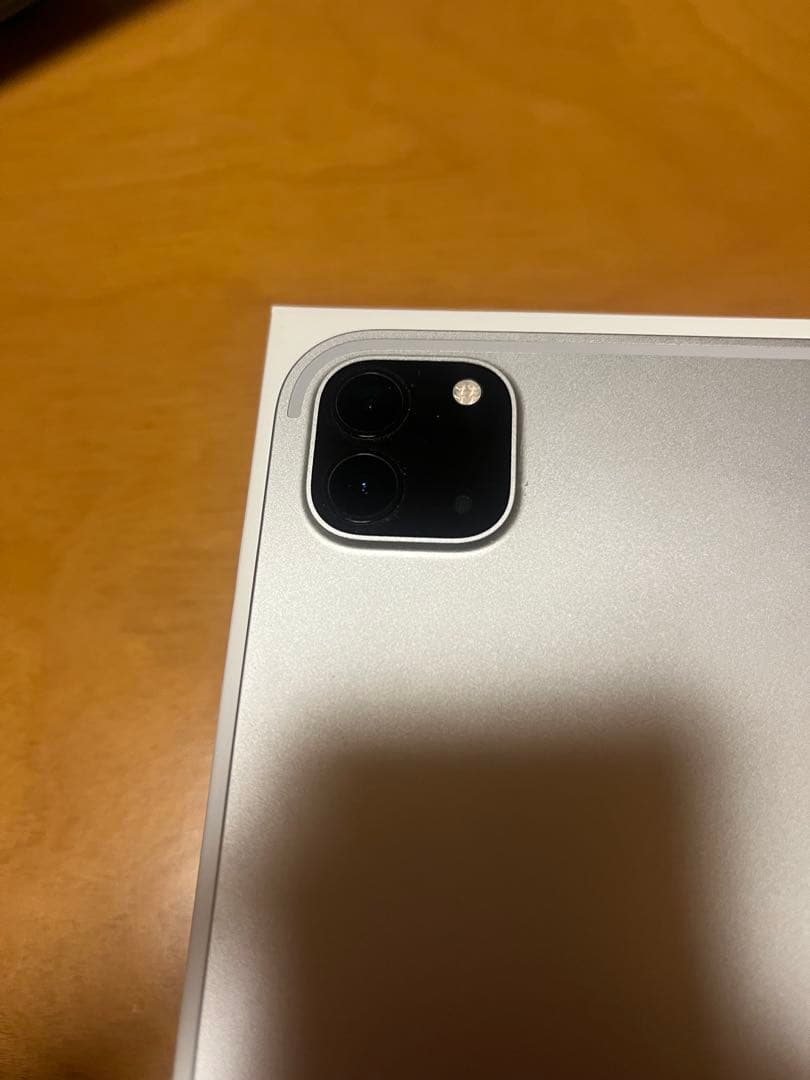 あ*す様 iPad Pro （第5世代）12.9インチ Wi-Fi シルバー　2