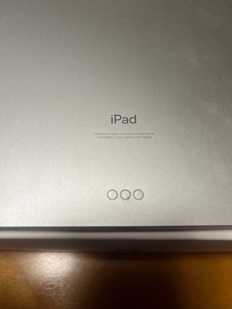 あ*す様 iPad Pro （第5世代）12.9インチ Wi-Fi シルバー　2