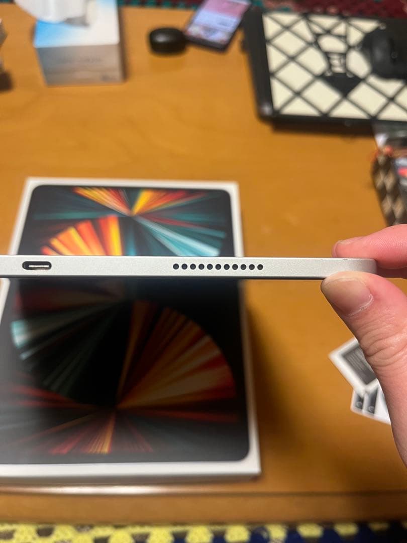 あ*す様 iPad Pro （第5世代）12.9インチ Wi-Fi シルバー　2