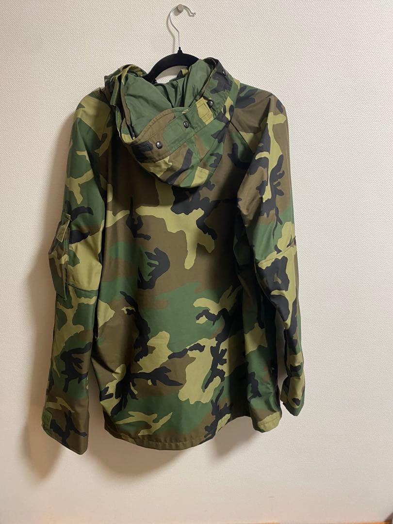 実物　アメリカ軍 ECWCS US ARMY ゴアテックスパーカー　Ｍ/Ｒ