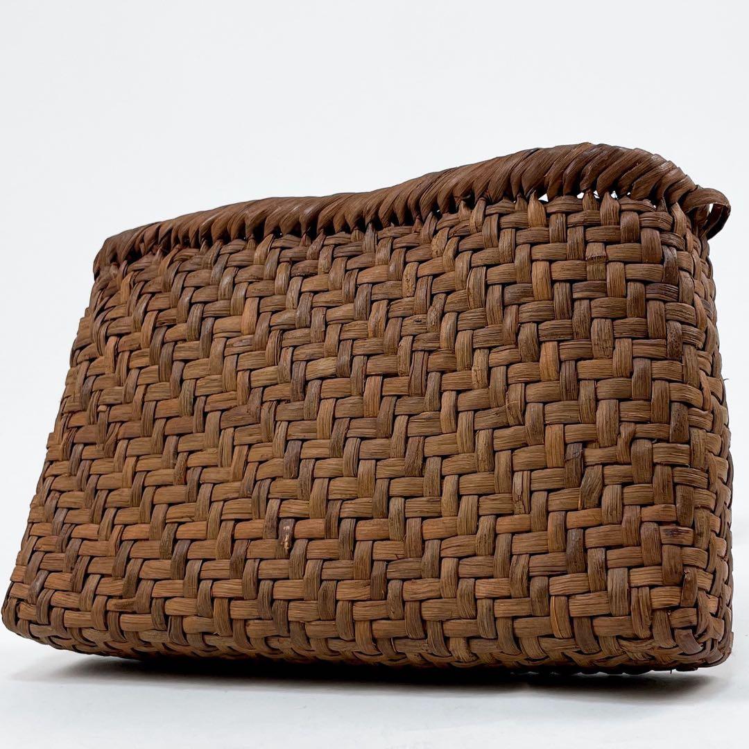 【美品】山葡萄 セカンドバッグ かごバッグ ファスナー付き 編み込み ブラウン系