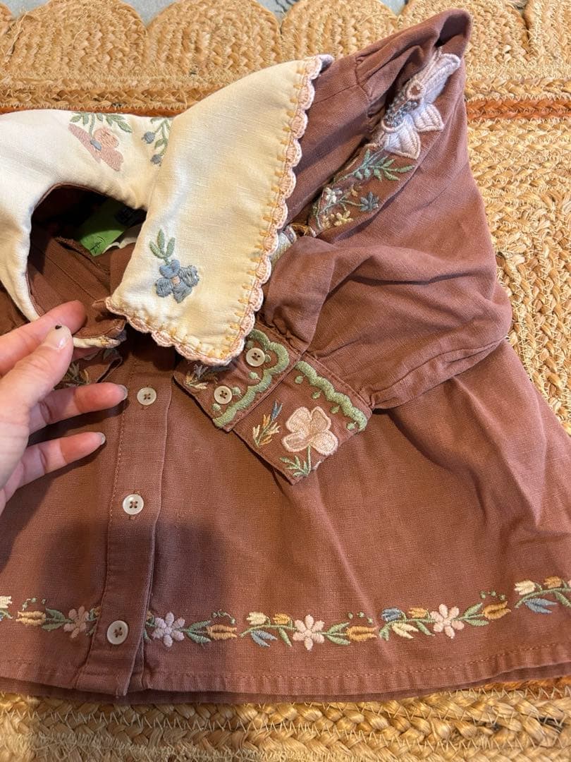 お値下げ！！apolina♡ 刺繍ブラウス♡5-7y