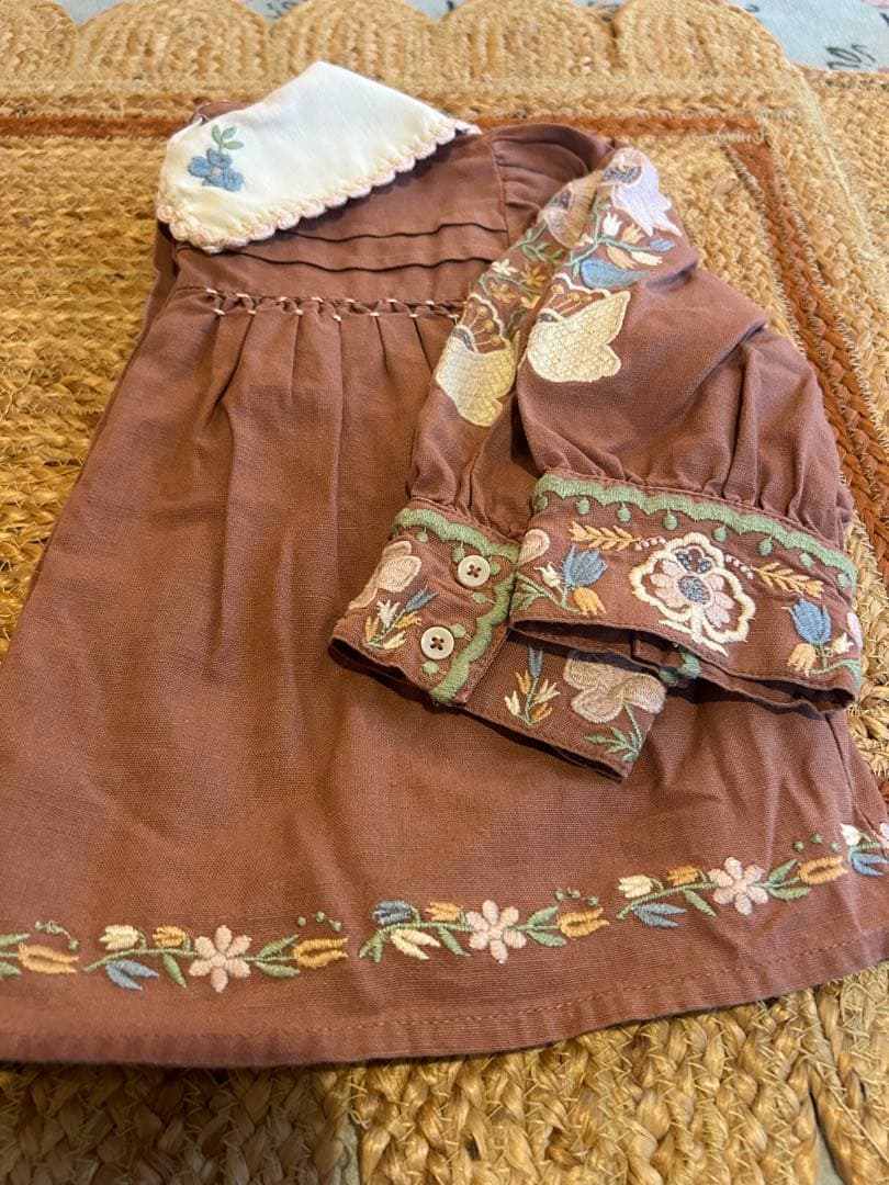 お値下げ！！apolina♡ 刺繍ブラウス♡5-7y