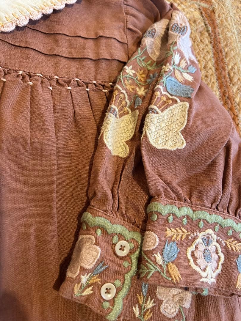 お値下げ！！apolina♡ 刺繍ブラウス♡5-7y