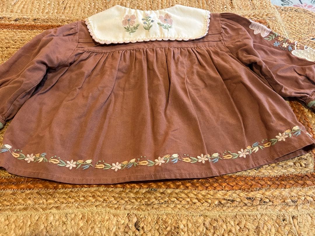 お値下げ！！apolina♡ 刺繍ブラウス♡5-7y