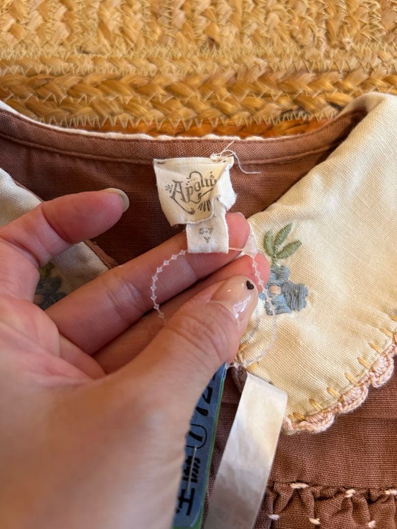 お値下げ！！apolina♡ 刺繍ブラウス♡5-7y