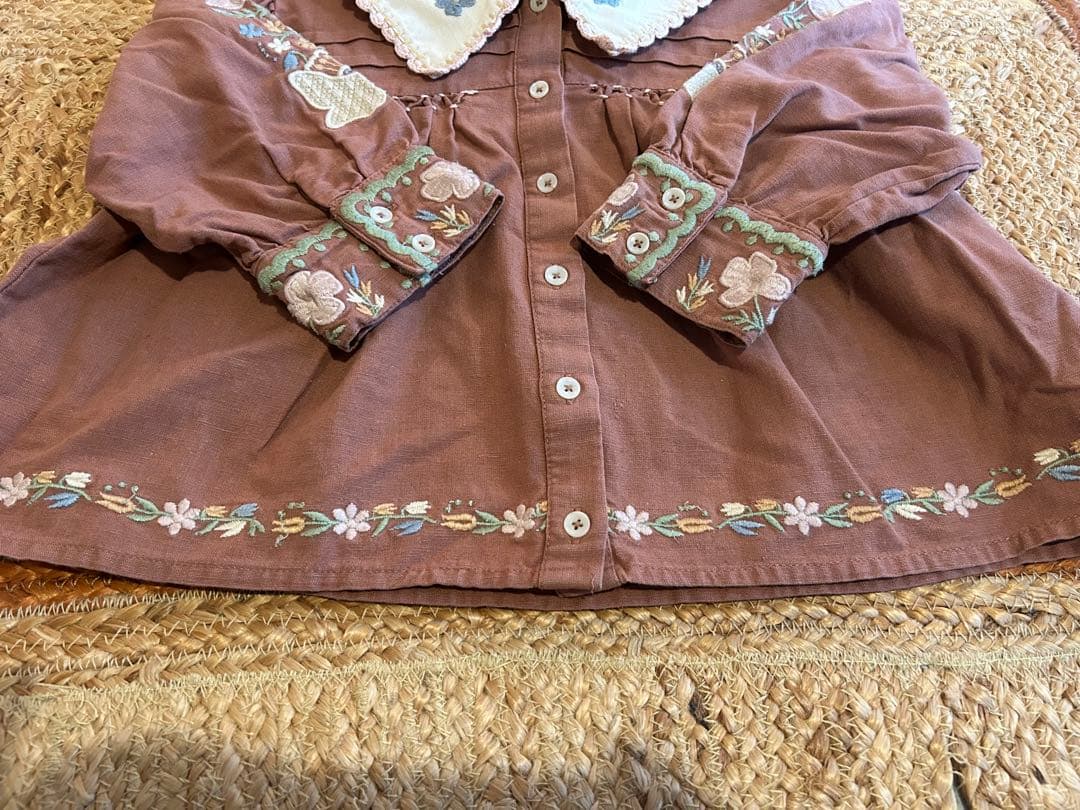 お値下げ！！apolina♡ 刺繍ブラウス♡5-7y