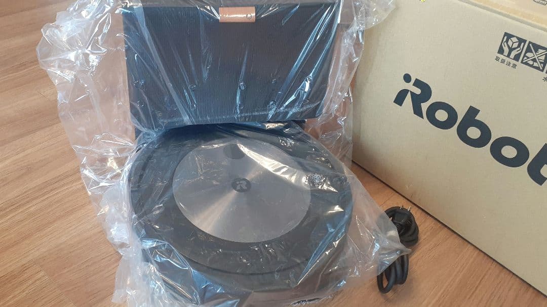 ロボット掃除機ルンバj7+ 【メーカー点検品】・消耗品セット